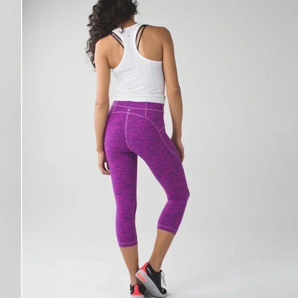 lululemon athletica Pants - Lululemon Free Flow Crop Size 6
